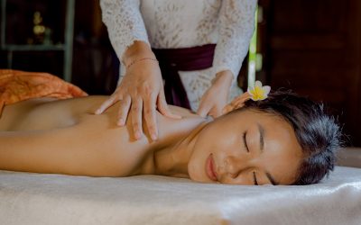 a12238eac5ccbf5d9dfece635133f1fe-8. Balinese Massage (Copy)
